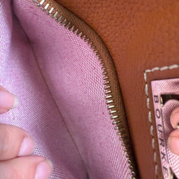 Dooney & Bourke Brown Pebbled Leather Crossbody Bag With Adjustable Strap - Picture 3 of 16